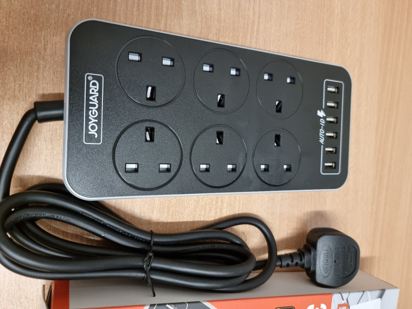 Joyguard 6-port USB power strip with surge protection and 2 meter cable 6 ports