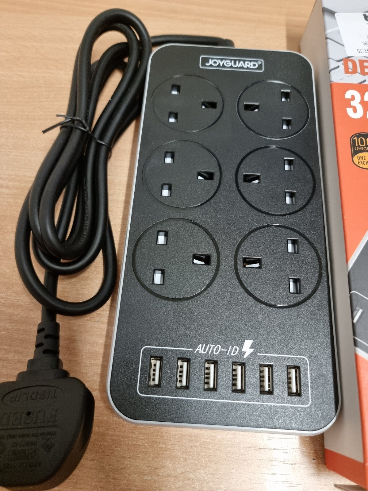 Joyguard 6-port USB power strip with surge protection and 2 meter cable 6 ports