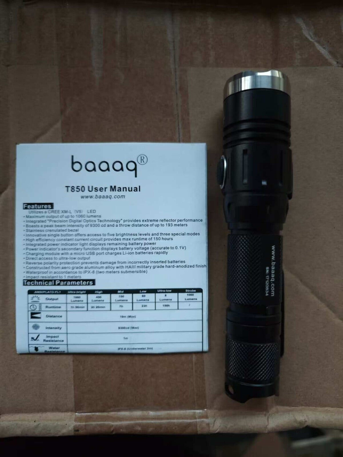 LED Torch Rechargeable，1060 Lumens Super Bright Adjustable Focus Flashlight UK